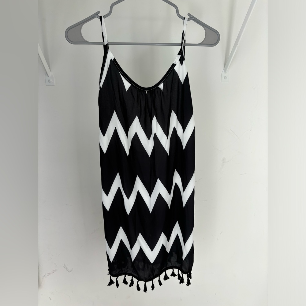 Black & white Chevron mini dress, size small